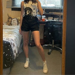 Ardene  mom’s style shorts bearly worn